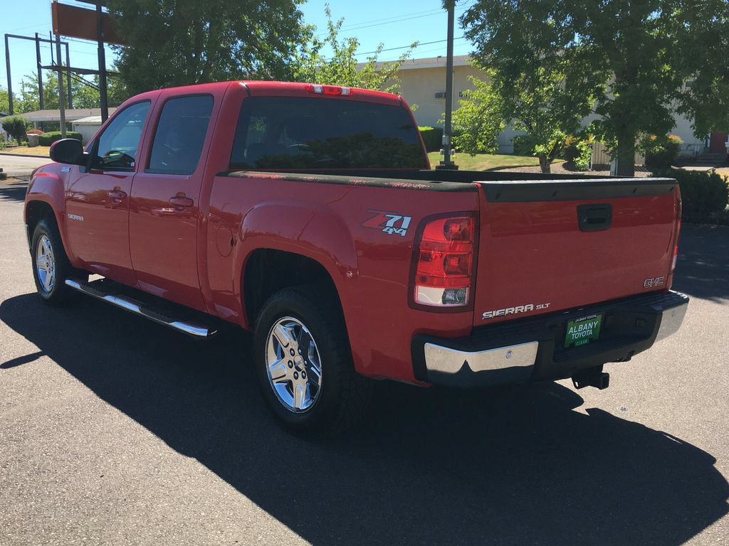 Used 2013 GMC Sierra 1500 SLT w/ All-Terrain Package AWD/4WD image 4