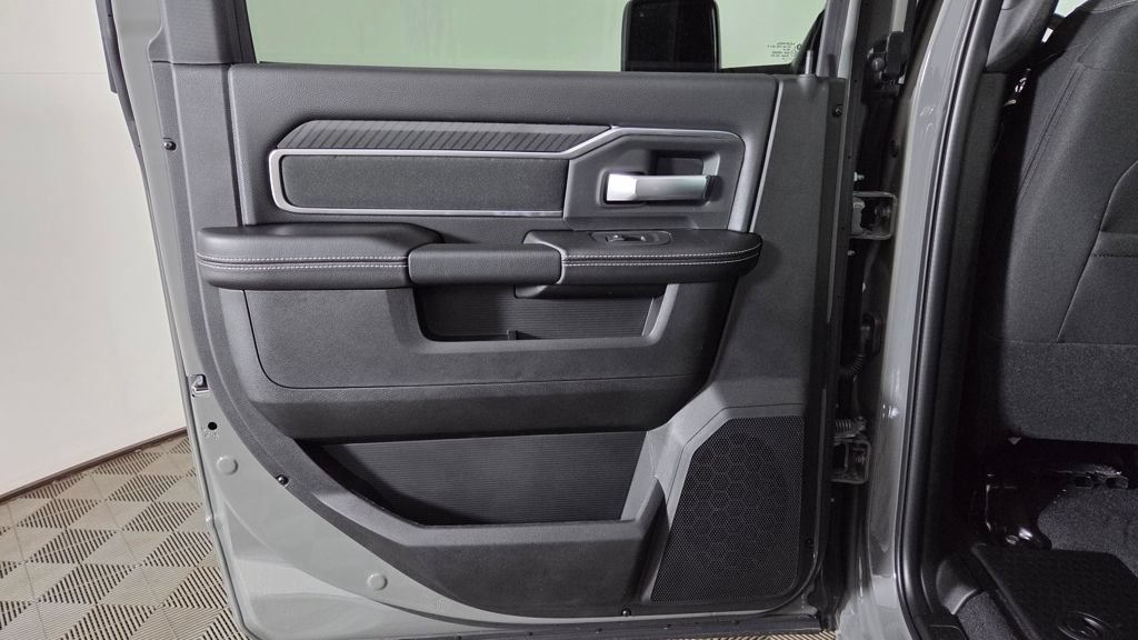 New 2026 RAM 2500 Big Horn AWD/4WD image 29