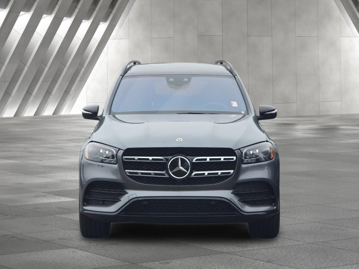 Used 2023 Mercedes-Benz GLS 580 4MATIC image 9