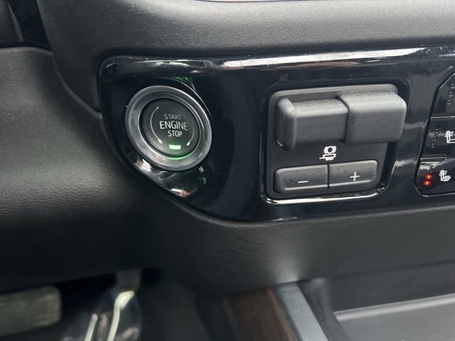 Used 2025 Chevrolet Silverado 2500 High Country w/ High Country Premium Package image 11