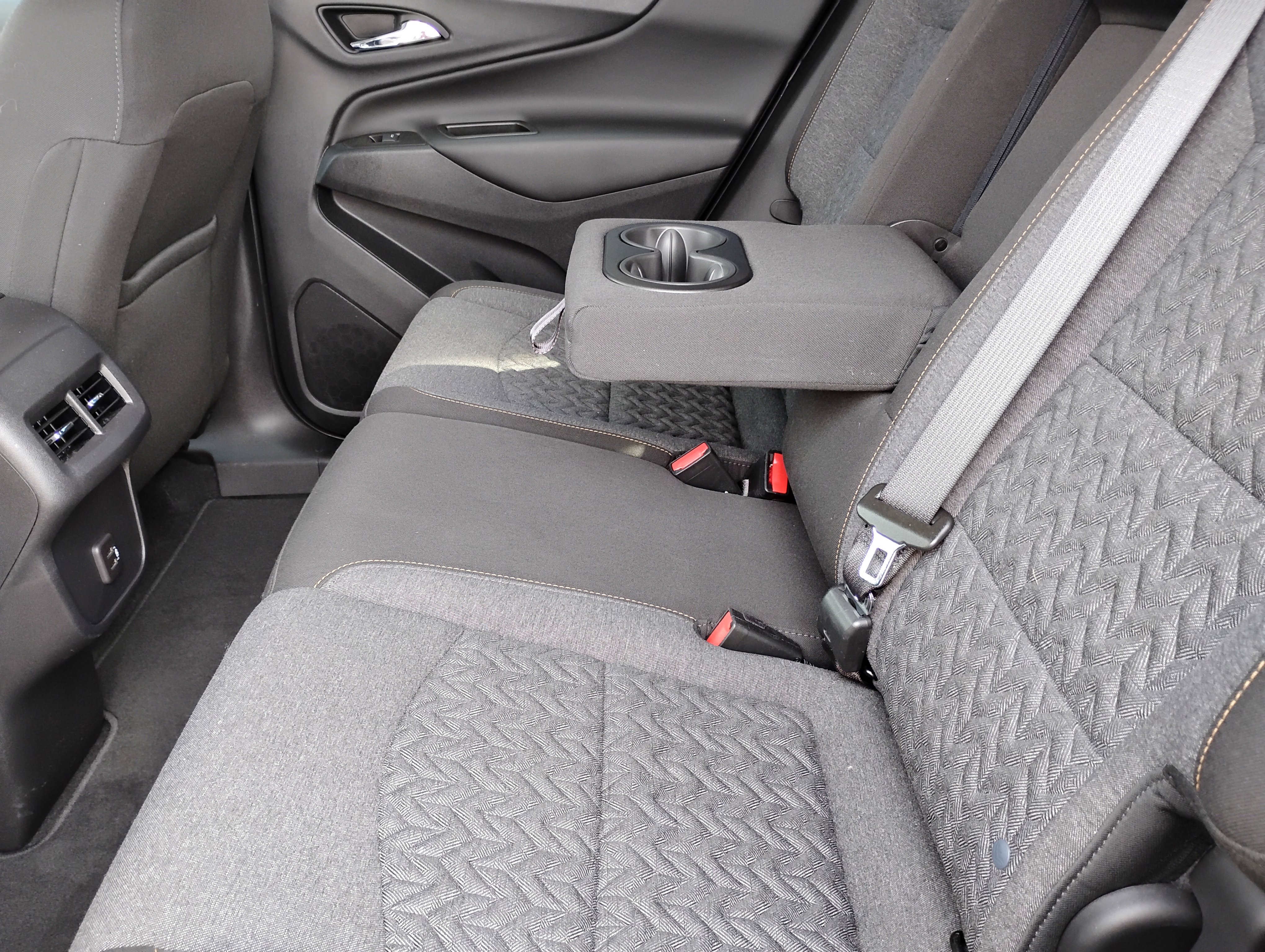 Used 2023 Chevrolet Equinox LT image 18