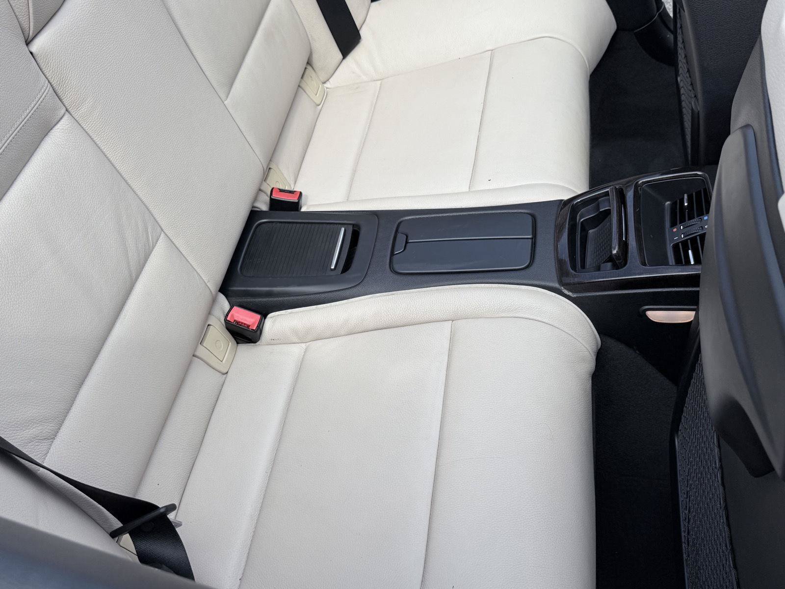 Used 2012 BMW 328i Convertible RWD image 23