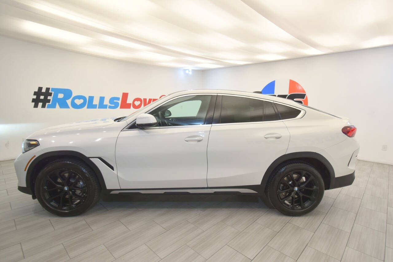 Used 2022 BMW X6 xDrive40i w/ Premium Package AWD/4WD image 2
