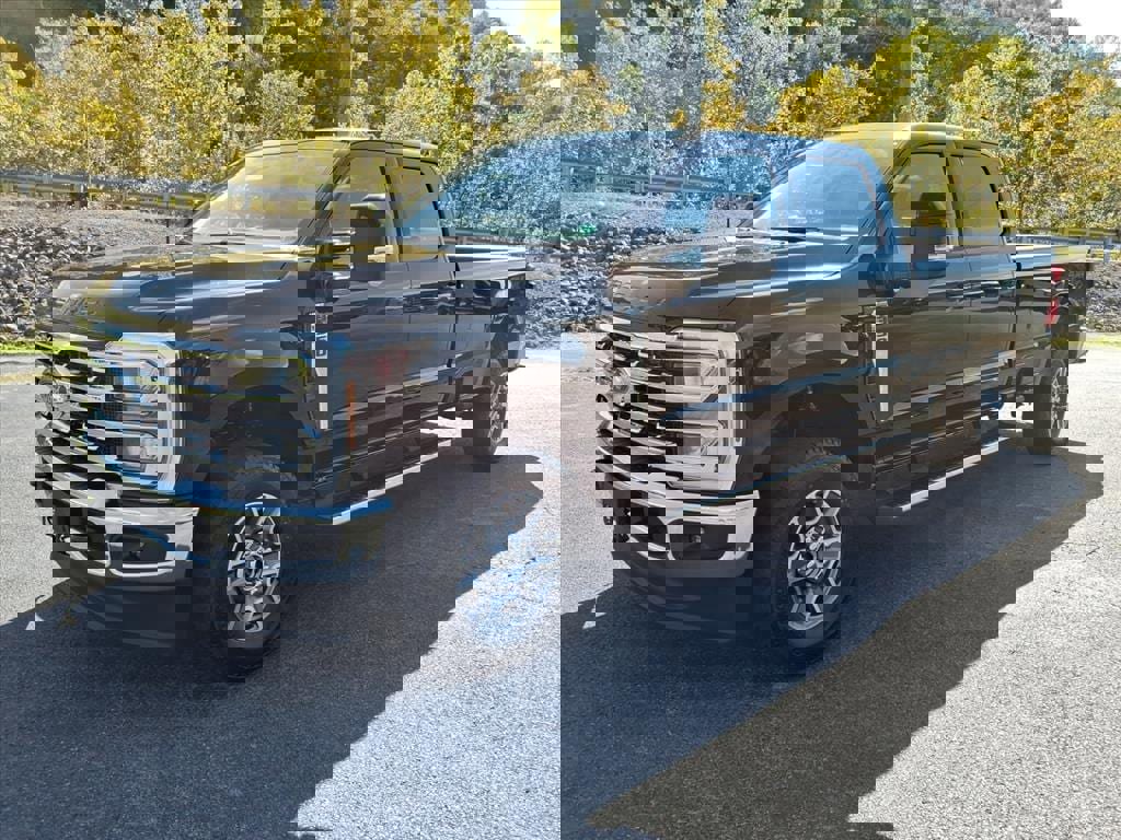 New 2026 Ford F350 4x4 Crew Cab Super Duty image 1