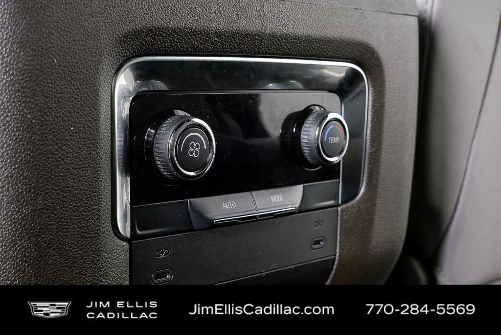 Used 2025 Chevrolet Tahoe LT RWD image 19