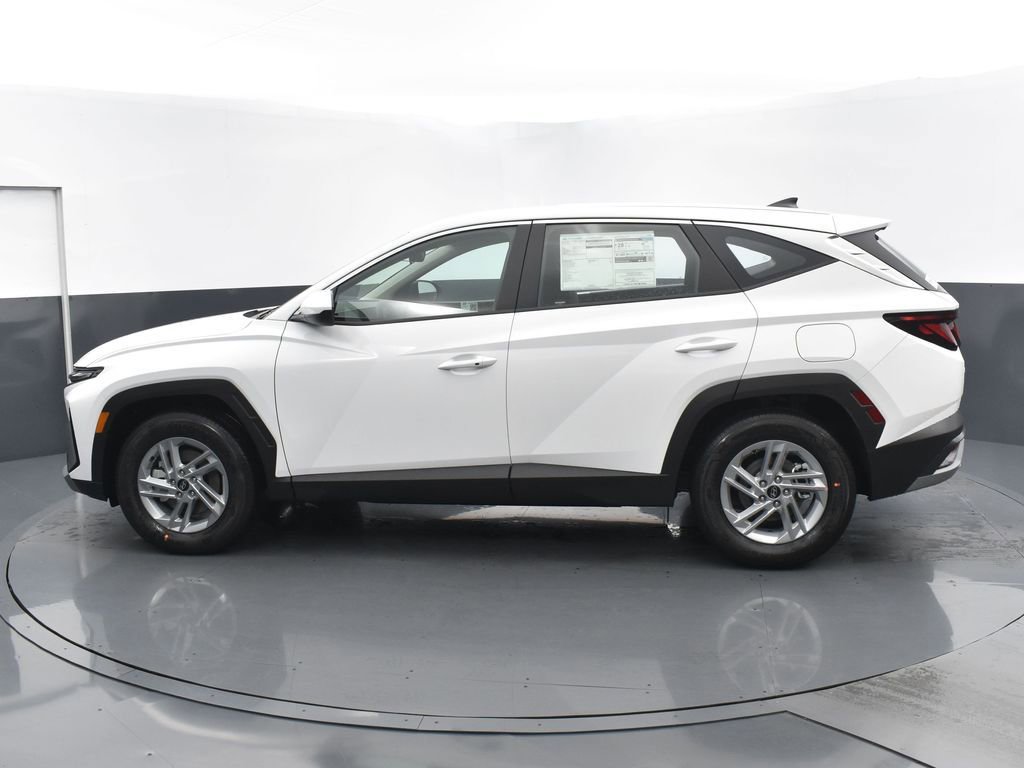 Used 2025 Hyundai Tucson SE image 6