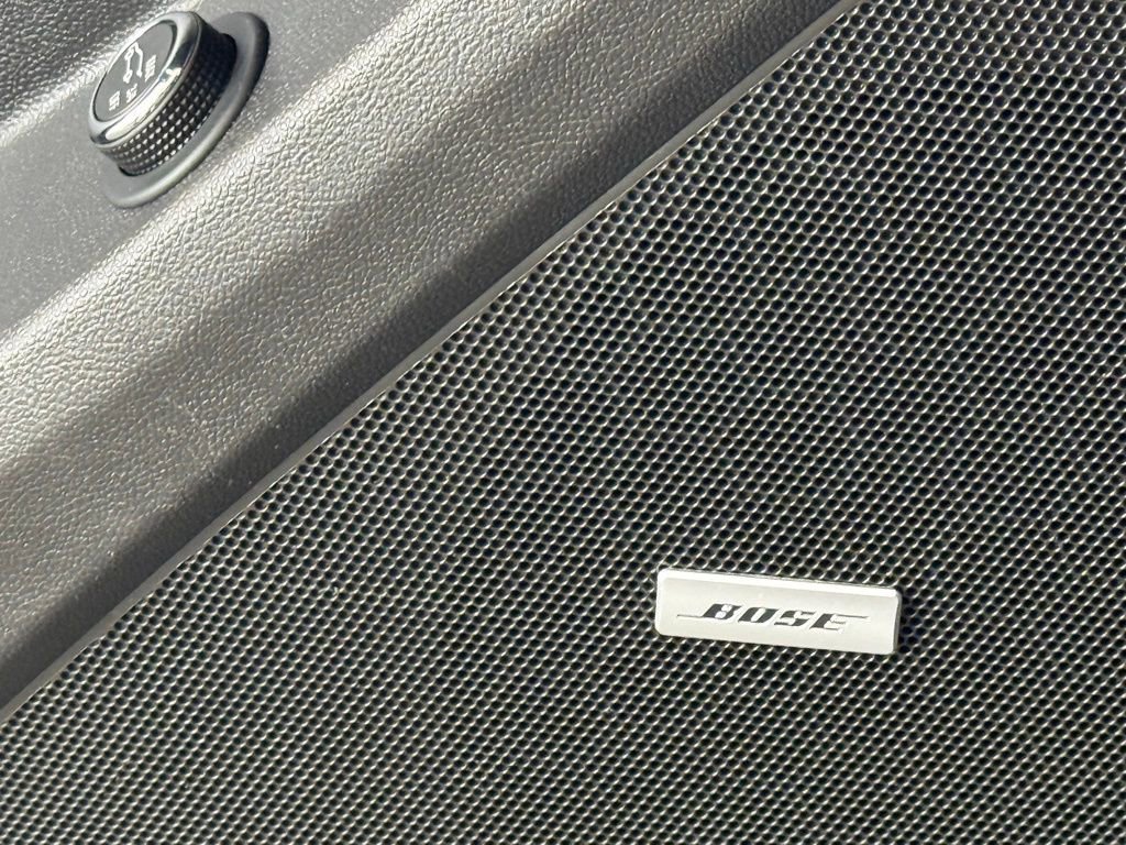 Used 2021 Chevrolet Traverse Premier w/ Redline Edition image 23