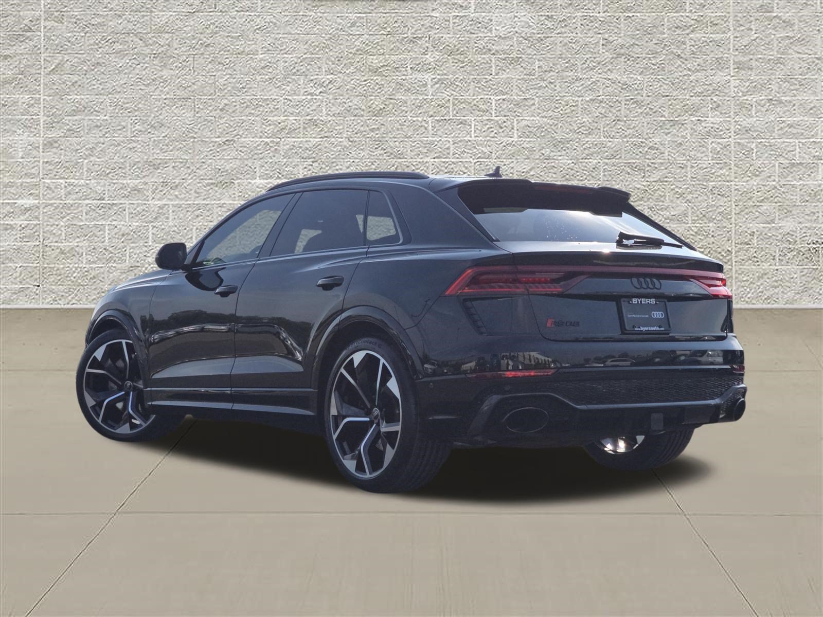 Certified 2024 Audi RS Q8 w/ Black Optic Package AWD/4WD image 5