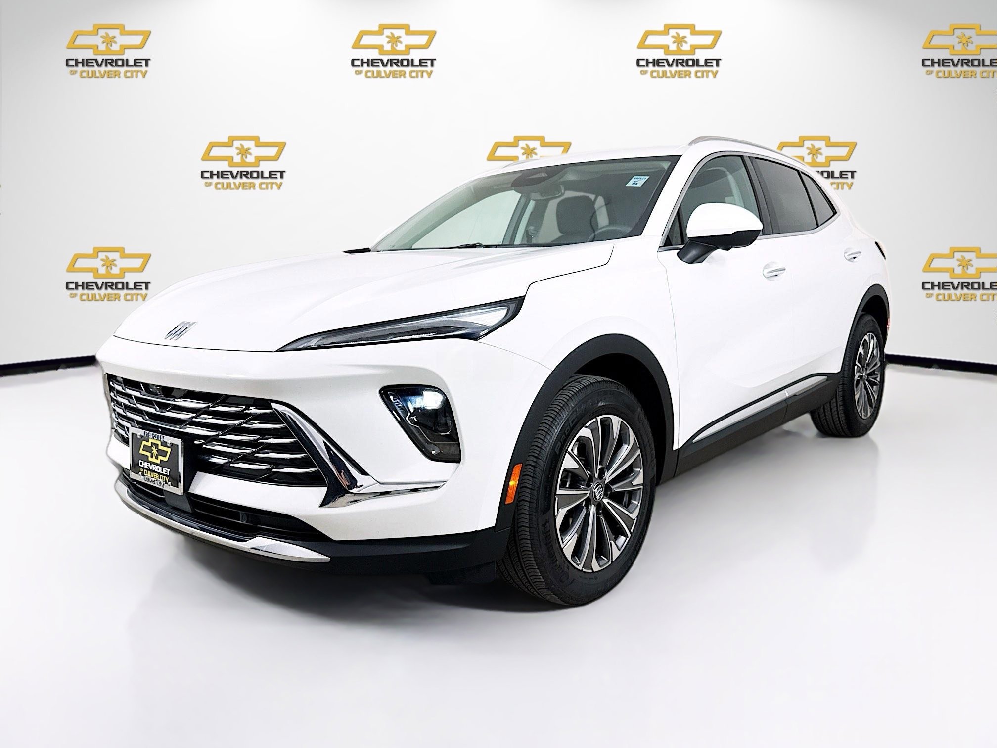 Used 2025 Buick Envision Preferred image 3