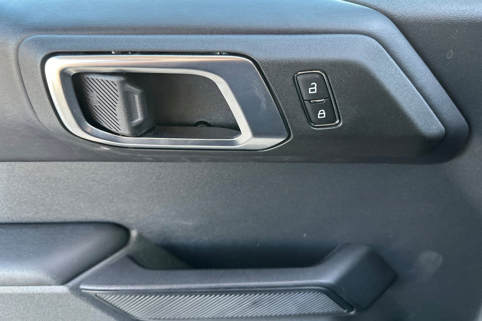 Used 2025 Ford Bronco Outer Banks image 11