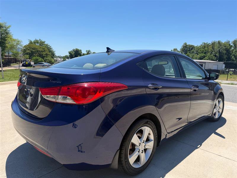 Used 2013 Hyundai Elantra GLS w/ Preferred Pkg FWD image 5