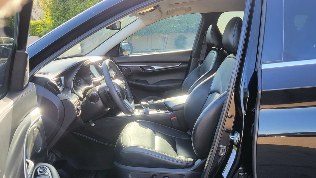 Used 2022 INFINITI QX50 Luxe FWD image 27