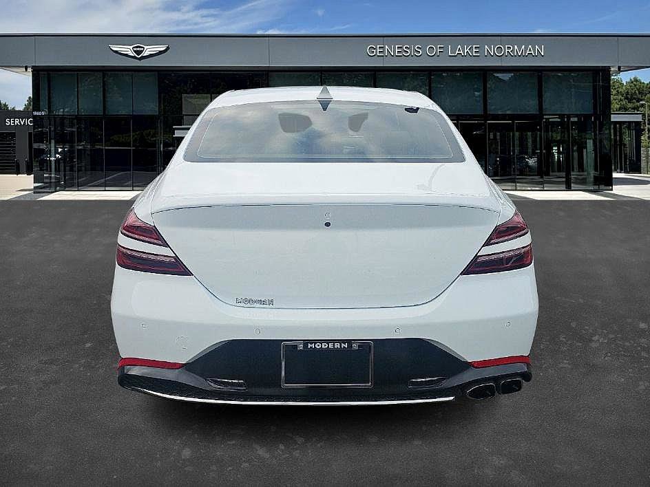 Used 2022 Genesis G70 2.0T w/ Prestige Package image 8