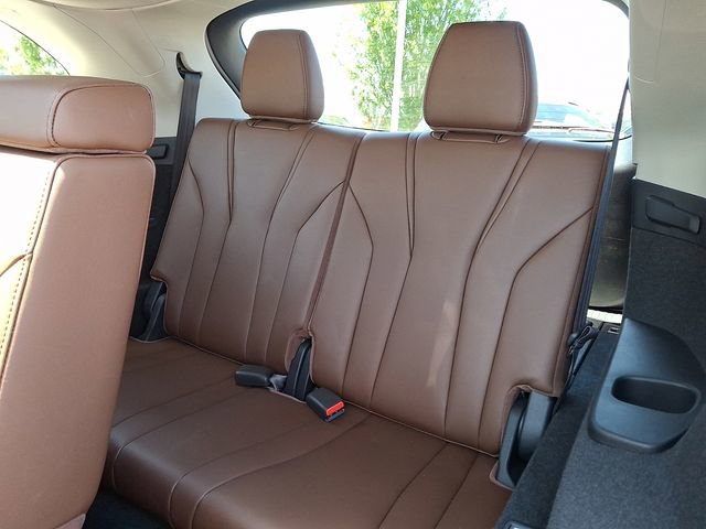 Certified 2024 Acura MDX SH-AWD w/ Technology Package image 11