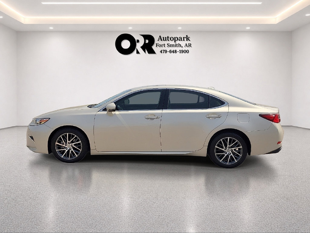 Used 2017 Lexus ES 350 w/ Navigation System Package FWD image 3