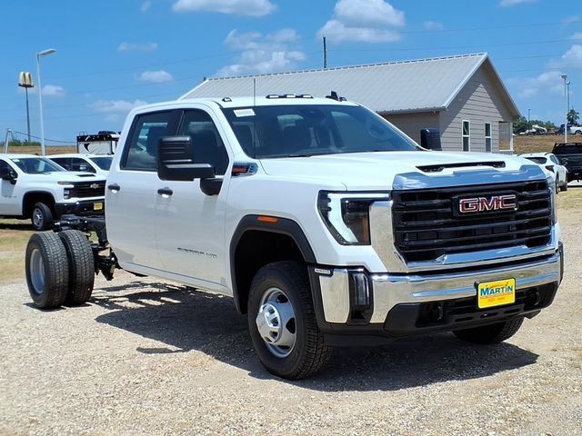 New 2026 GMC Sierra 3500 Pro AWD/4WD image 3