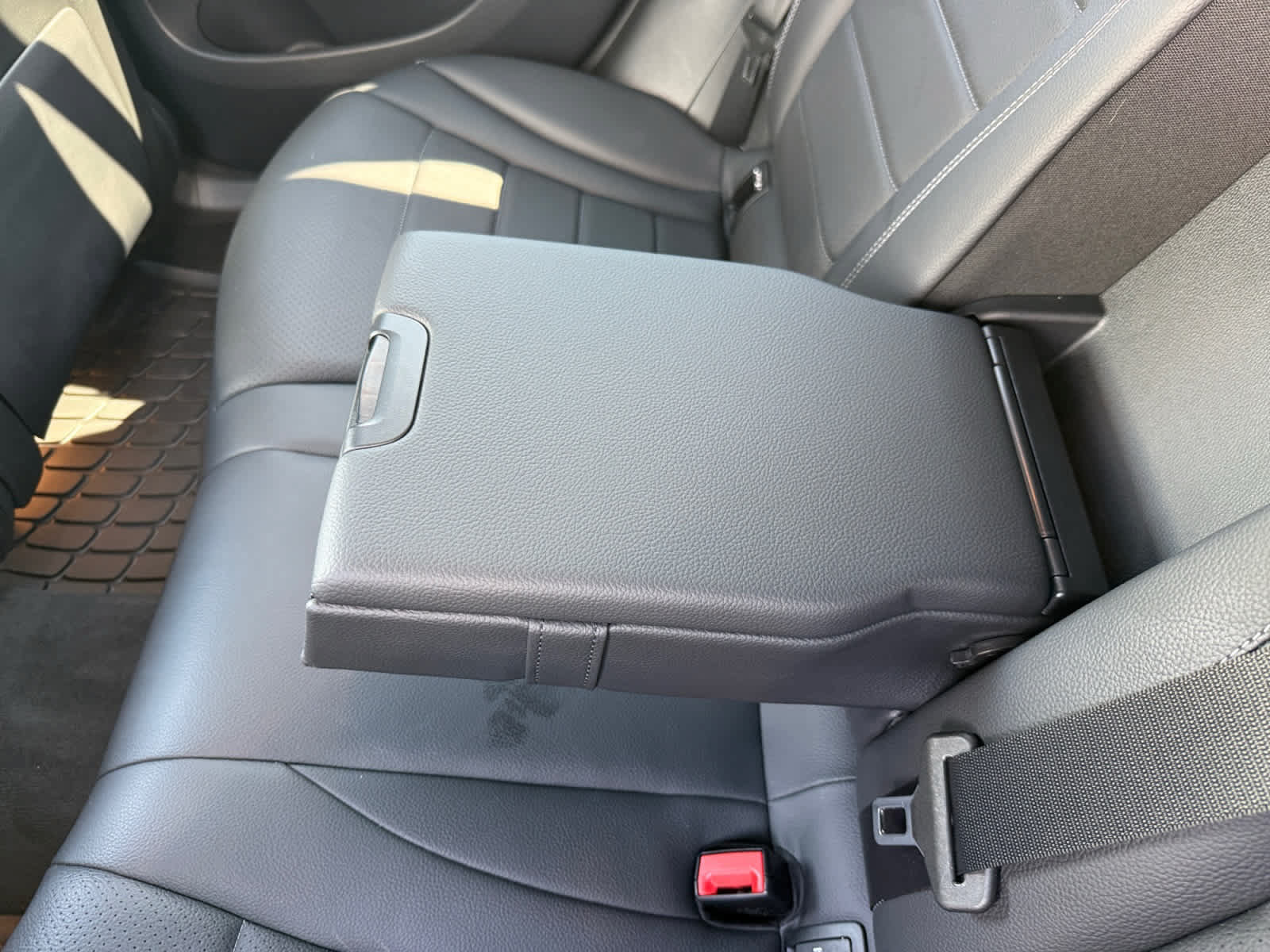 Certified 2022 Mercedes-Benz GLC 300 4MATIC image 17