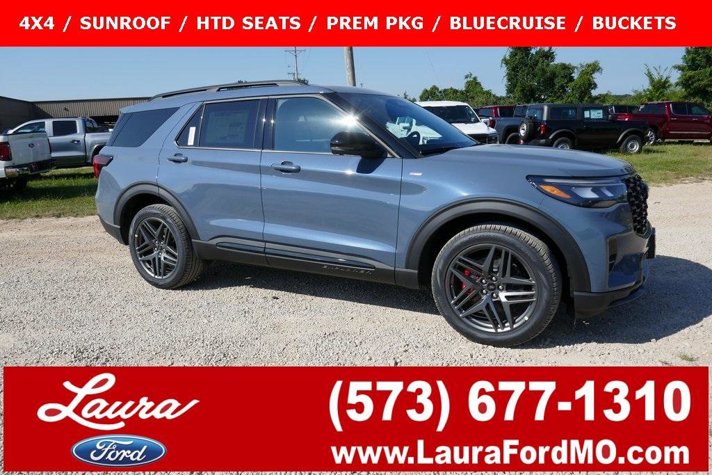 New 2025 Ford Explorer ST-Line w/ Premium Package