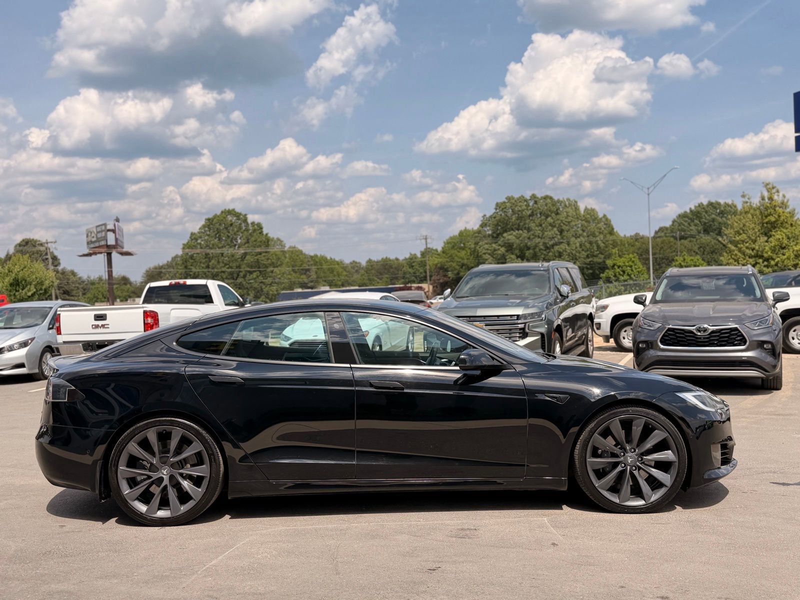 Used 2020 Tesla Model S Long Range AWD/4WD image 7