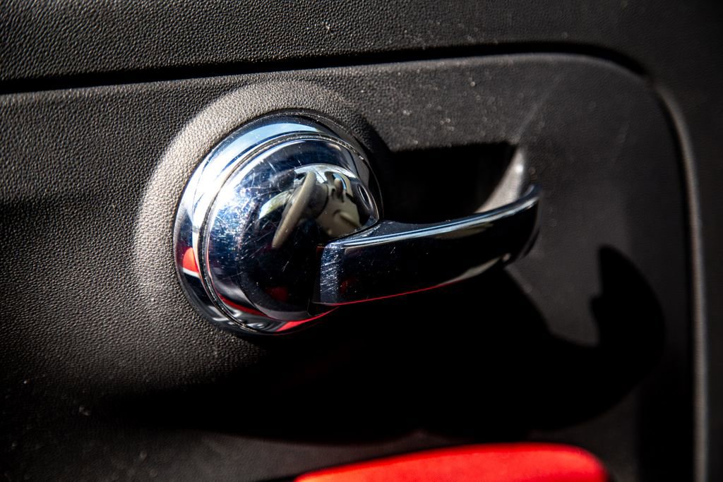 Used 2012 FIAT 500 Pop w/ Bose Premium Audio Pkg image 15