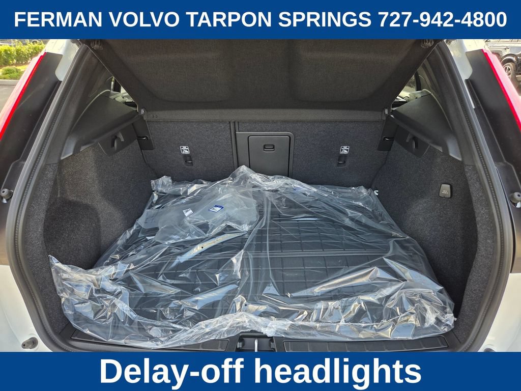 New 2026 Volvo XC40 B5 Plus w/ Climate Package AWD/4WD image 18