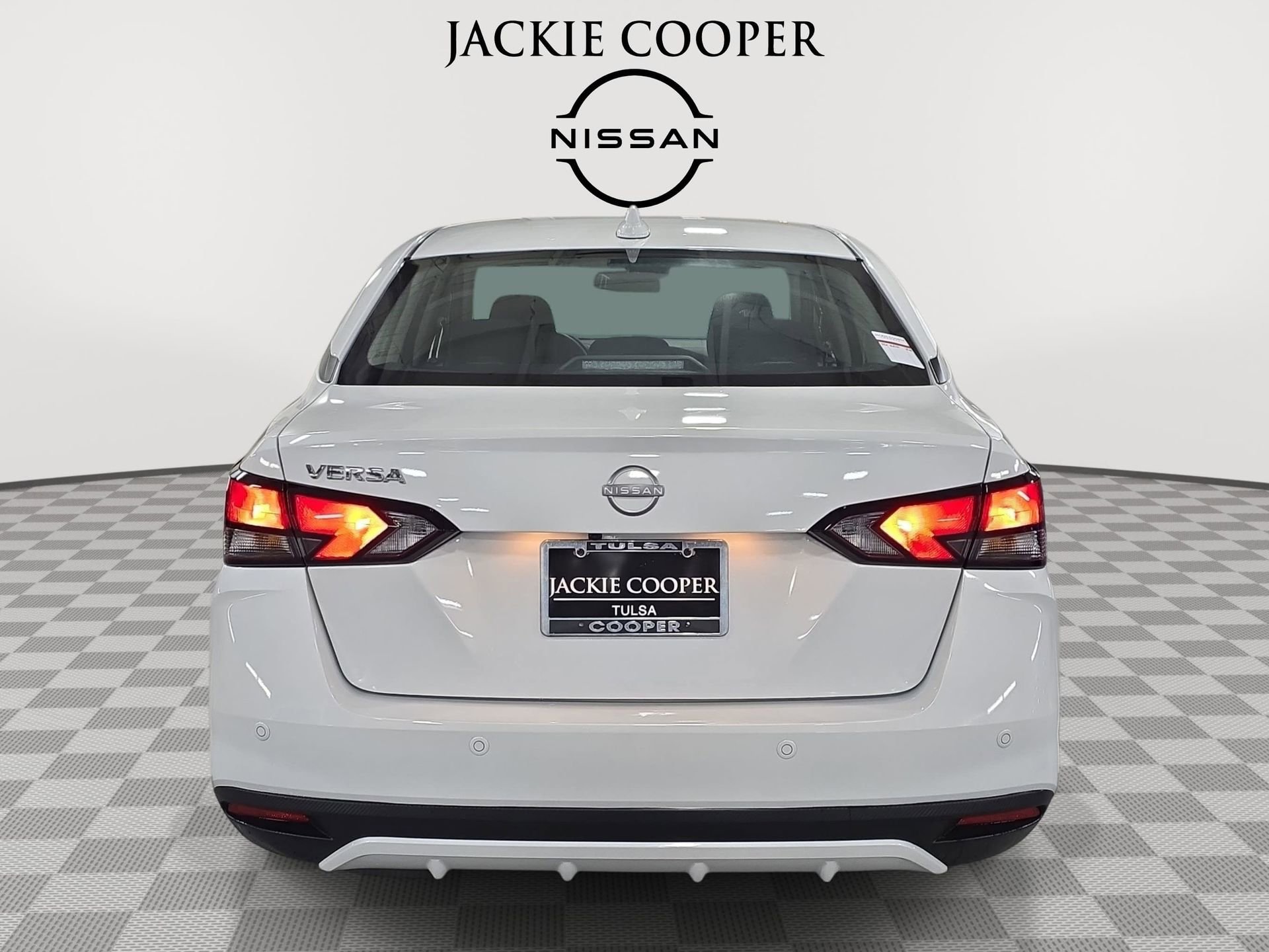 Certified 2025 Nissan Versa SV w/ Trunk Package image 6