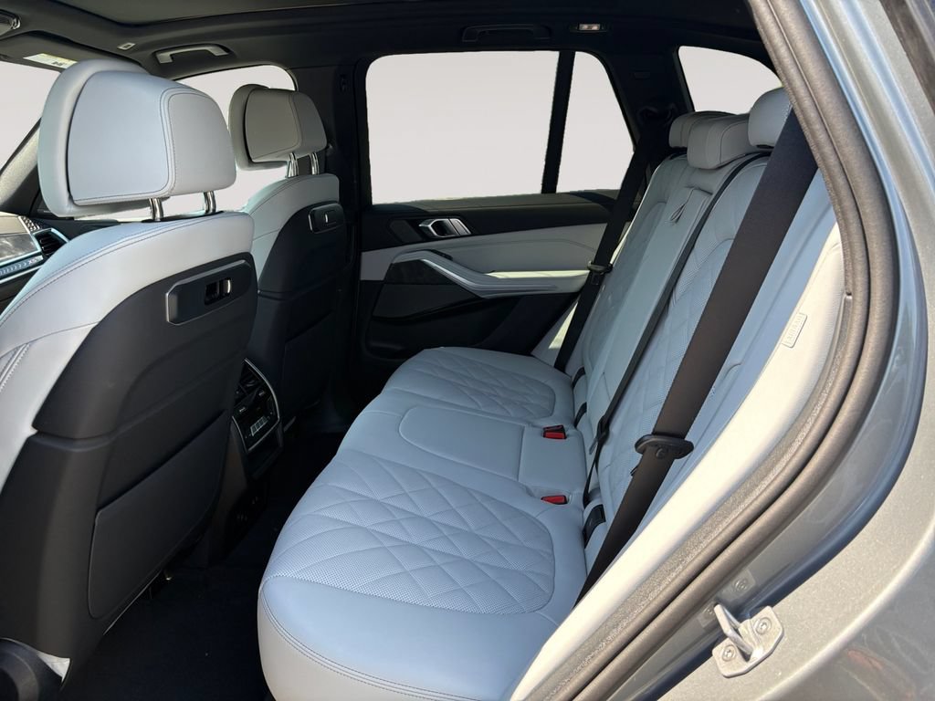 New 2026 BMW X5 xDrive40i w/ Climate Comfort Package AWD/4WD image 13