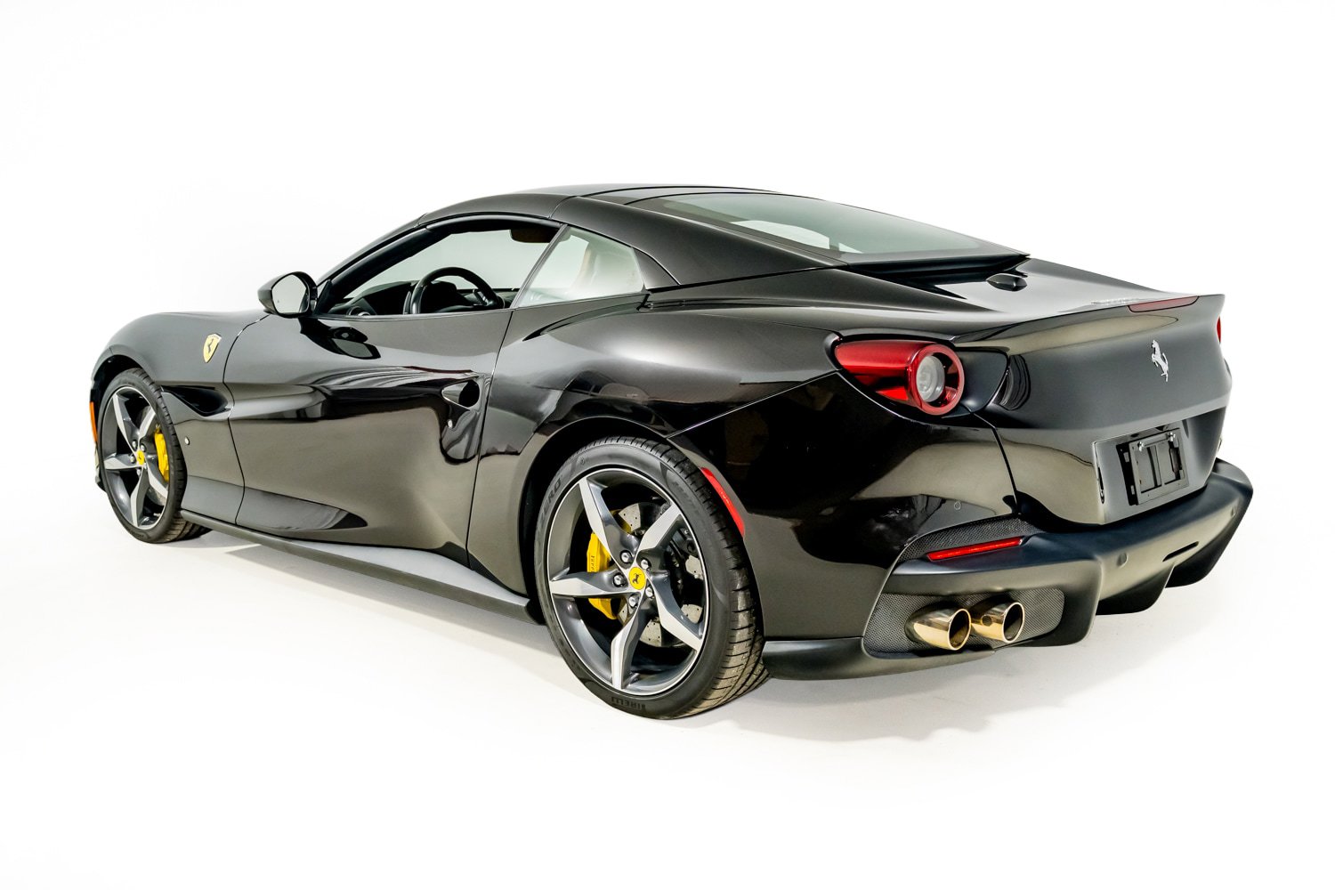 Used 2023 Ferrari Portofino M RWD image 4