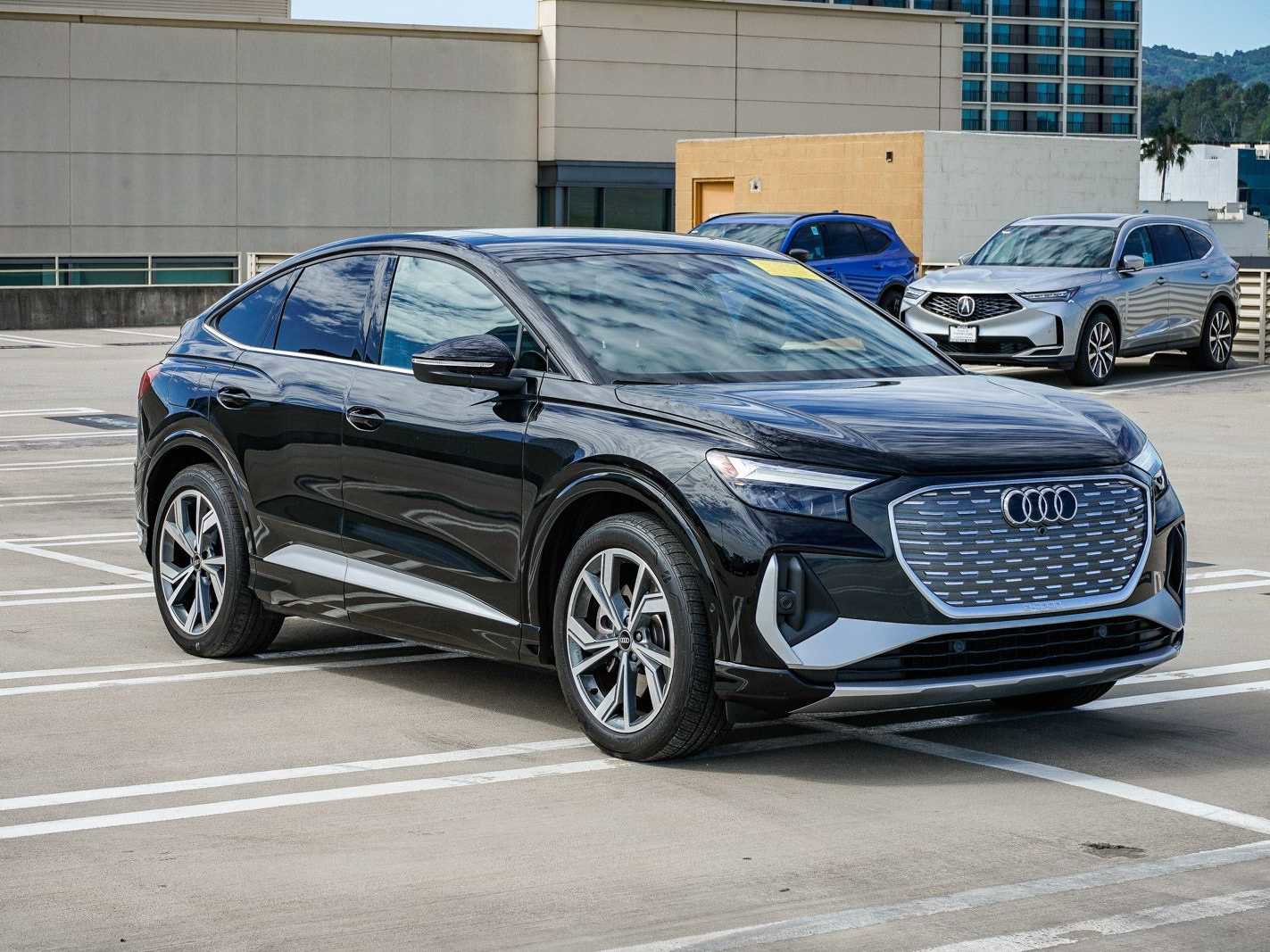 Used 2024 Audi Q4 e-tron Premium Plus w/ Premium Plus image 5