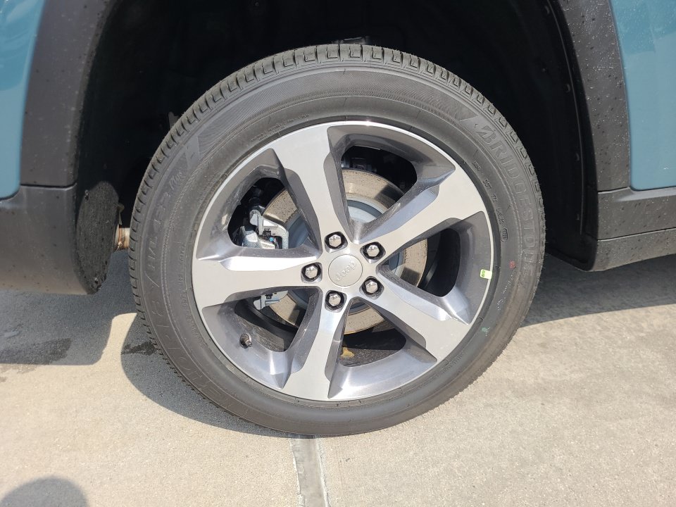New 2026 Jeep Grand Cherokee L Limited AWD/4WD image 23