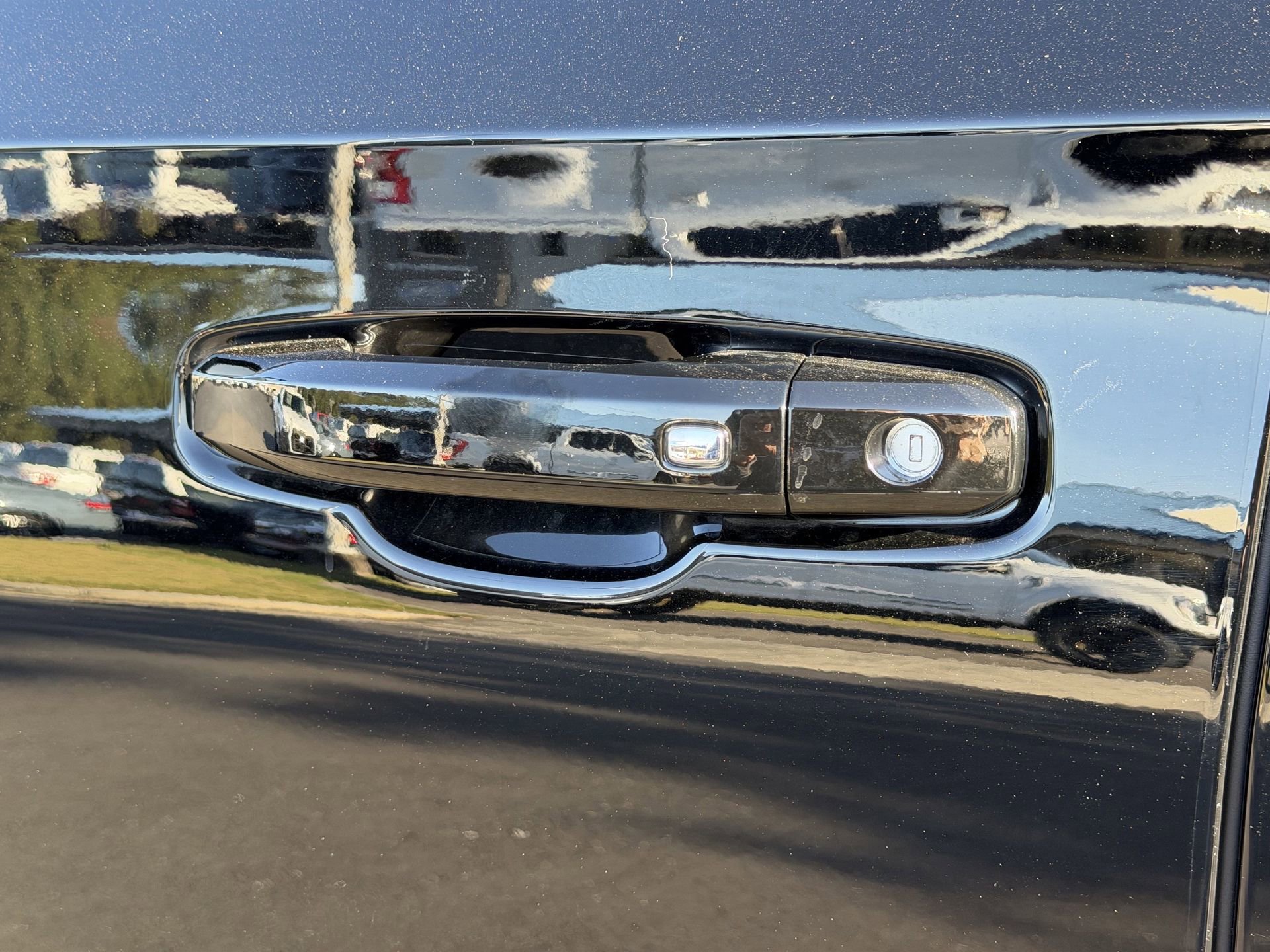 Used 2024 Chevrolet Tahoe RST w/ Luxury Package image 38