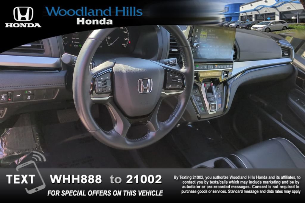 Used 2025 Honda Odyssey Touring image 9