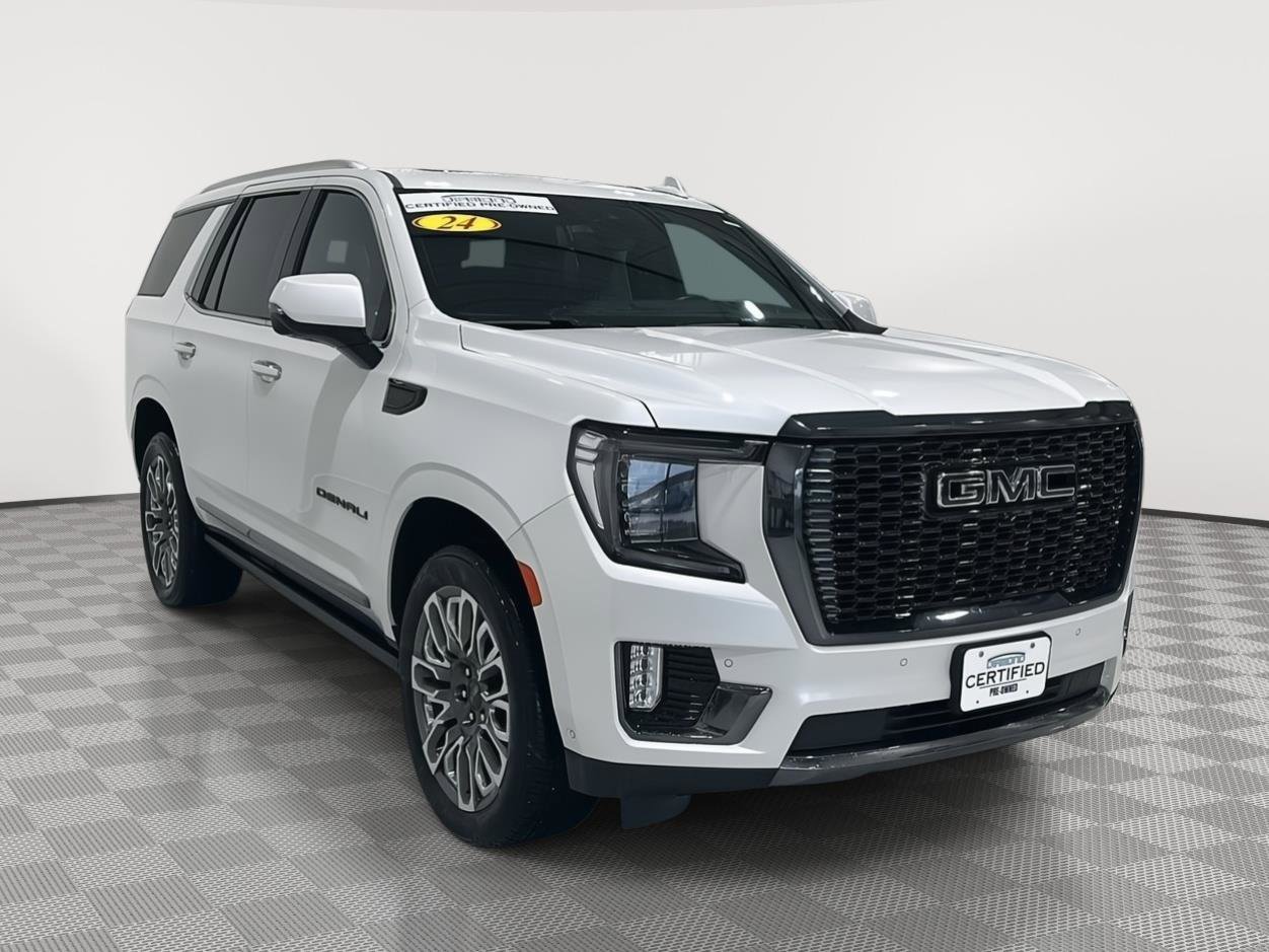 Used 2024 GMC Yukon Denali Ultimate AWD/4WD image 7