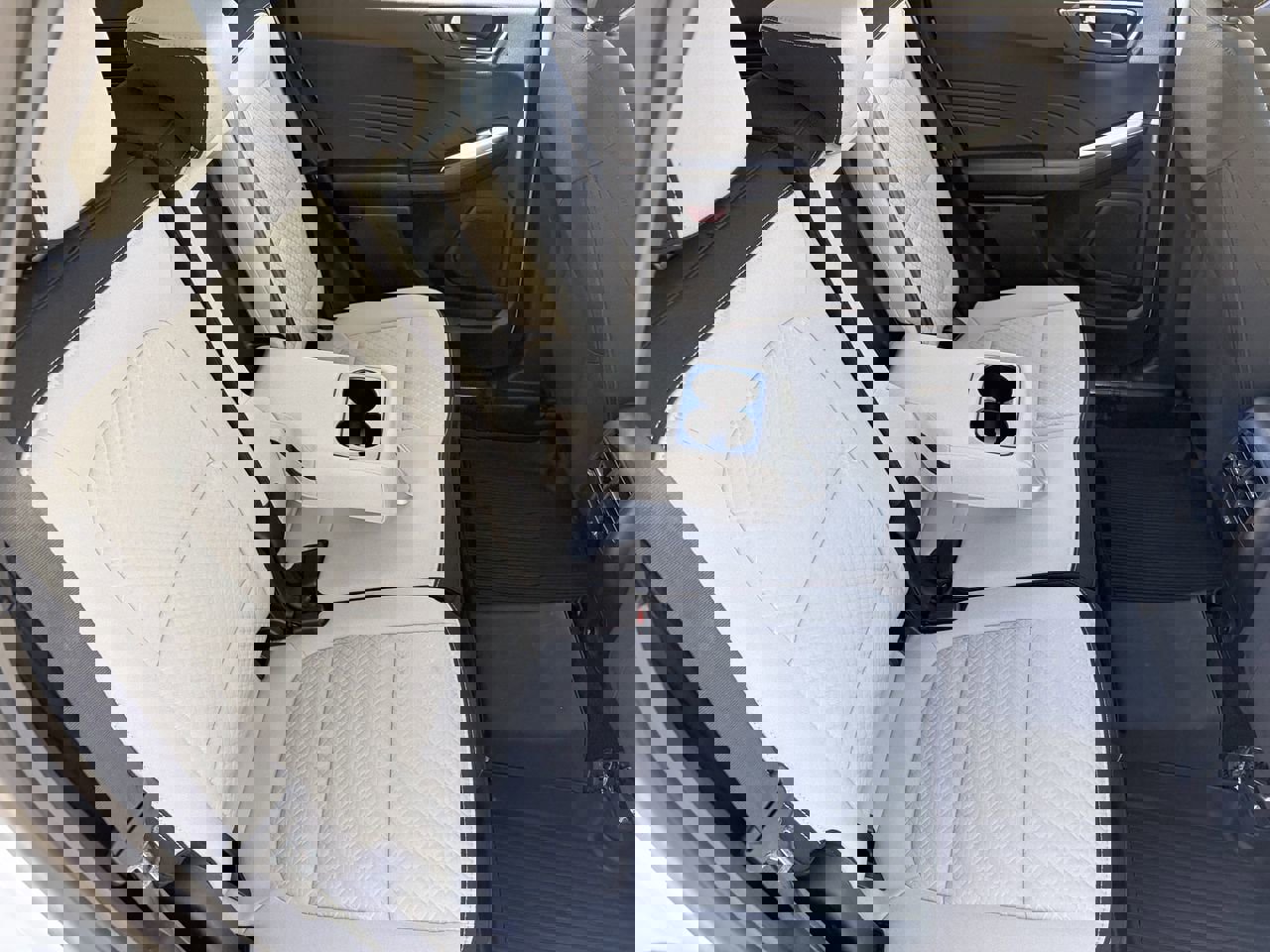 Used 2023 Ford Escape Active w/ Tech Pack #1 AWD/4WD image 13