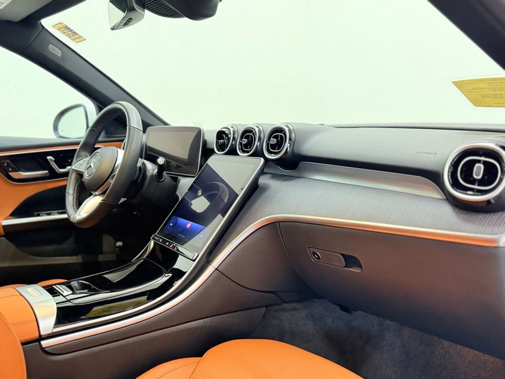 Used 2025 Mercedes-Benz C 300 4MATIC Sedan image 18