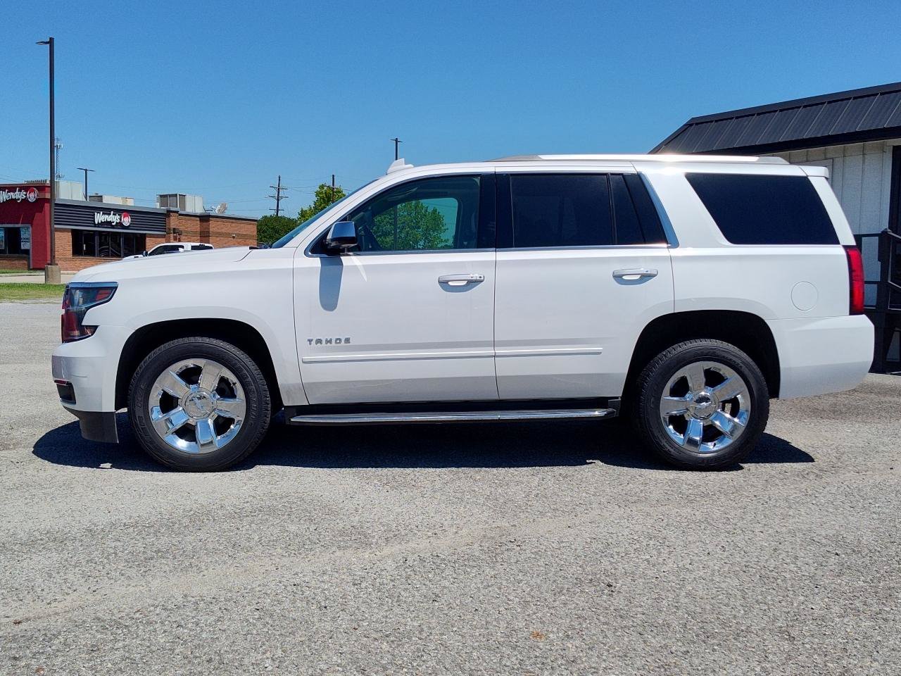 Used 2017 Chevrolet Tahoe Premier RWD image 3
