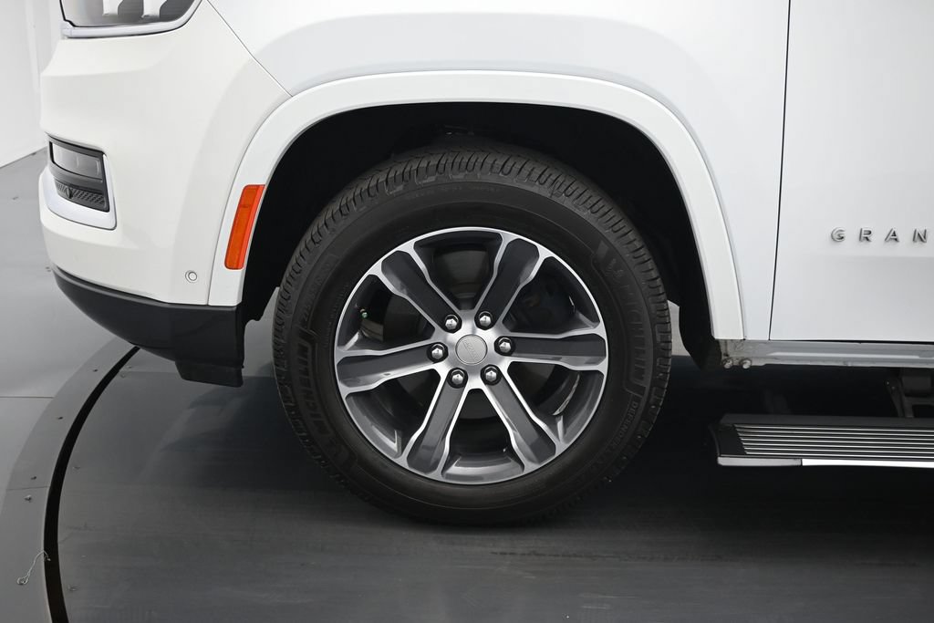 Used 2022 Jeep Grand Wagoneer Series I AWD/4WD image 28