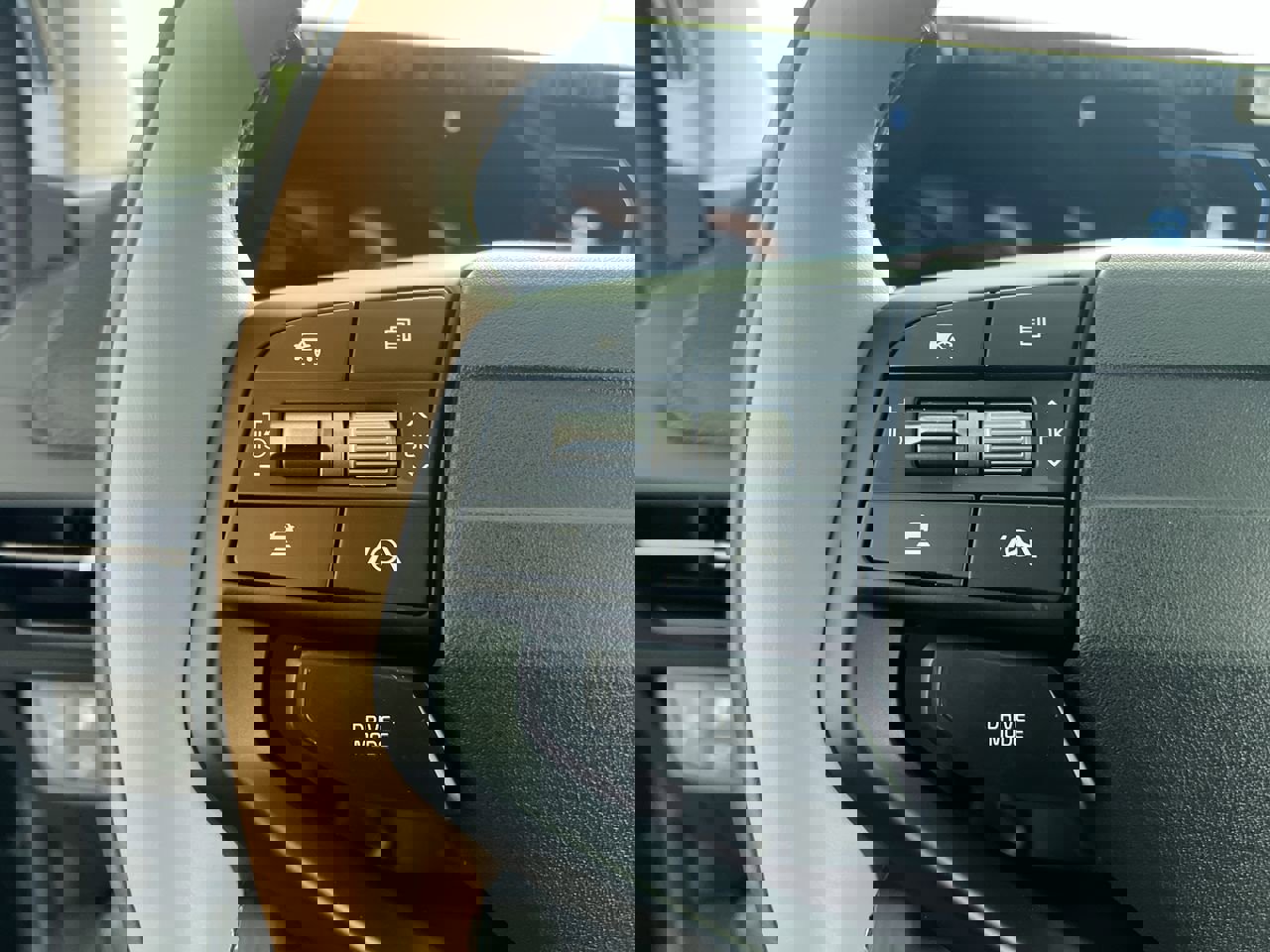 New 2025 Kia EV6 Wind image 18