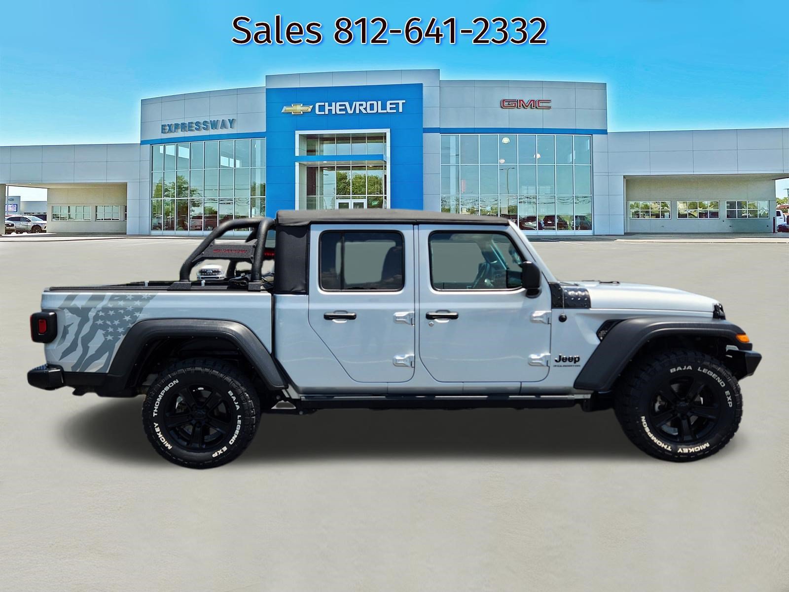 Used 2023 Jeep Gladiator Sport AWD/4WD image 8