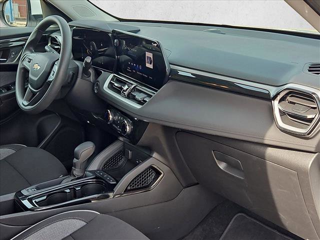 Used 2025 Chevrolet TrailBlazer LT image 21