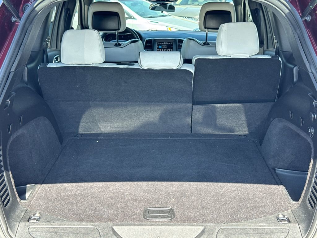 Used 2018 Jeep Grand Cherokee Laredo image 18