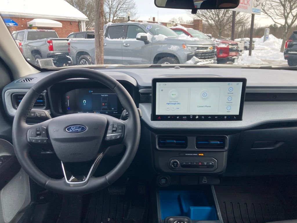 Used 2025 Ford Maverick XLT w/ XLT Luxury Package image 11