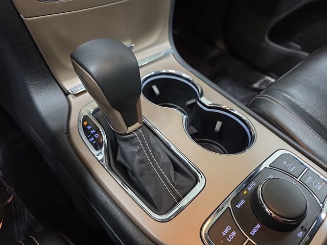 Used 2016 Jeep Grand Cherokee Limited w/ Luxury Group II AWD/4WD image 24