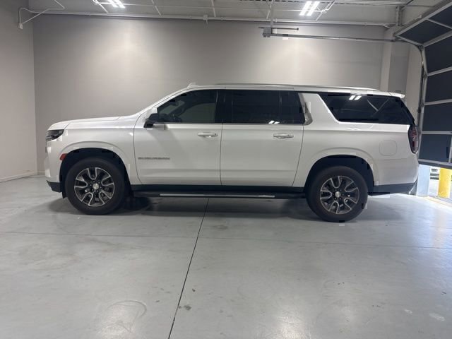Used 2022 Chevrolet Suburban LT RWD image 10