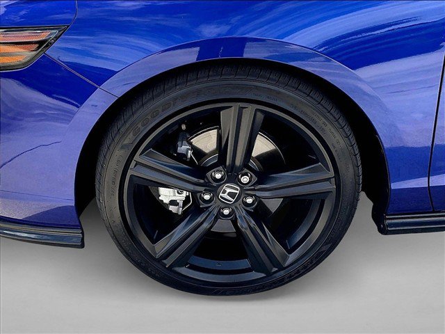 Used 2025 Honda Accord Sport image 10