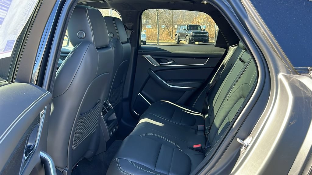Used 2026 Jaguar F-PACE R-Dynamic S AWD/4WD image 25