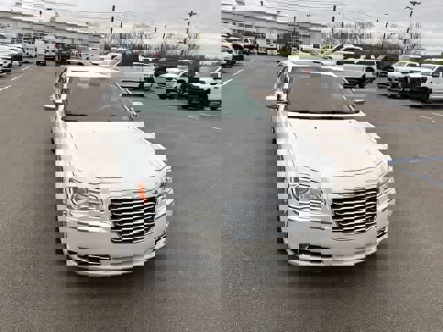 Used 2013 Chrysler 300 C w/ Beats Audio Group image 23