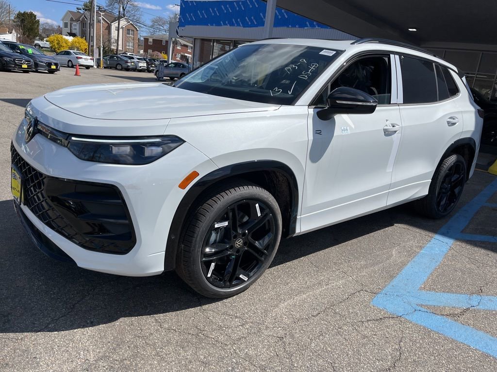 New 2026 Volkswagen Tiguan SE R-Line image 22