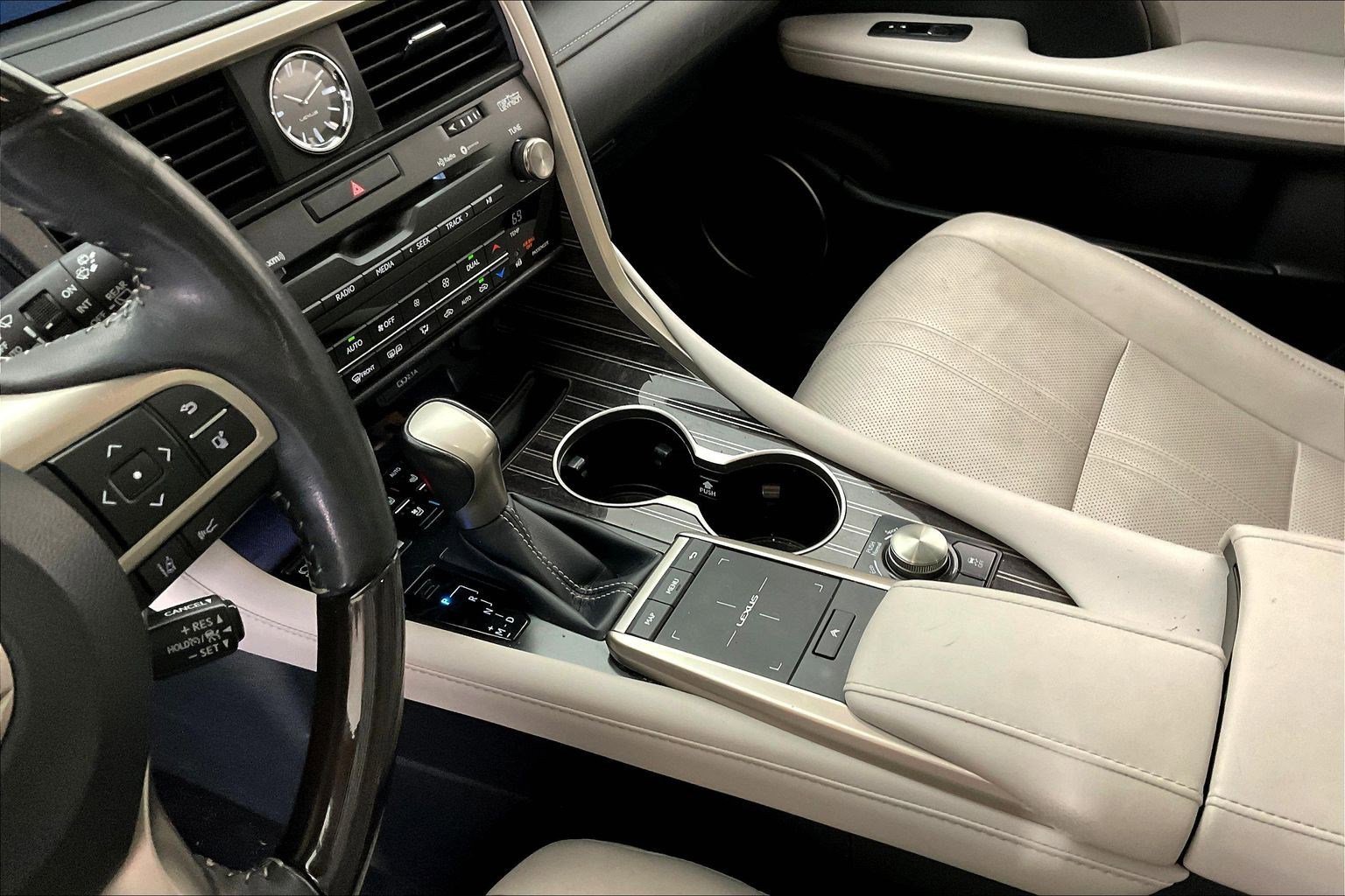 Used 2020 Lexus RX 350 AWD w/ Luxury Package image 16