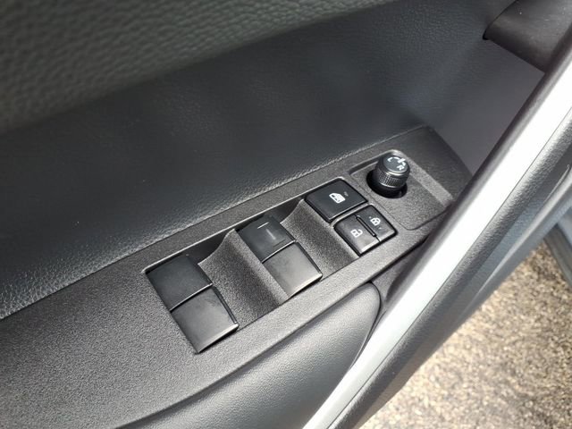 Used 2025 Toyota Corolla Cross AWD Hybrid w/ Convenience Package image 11